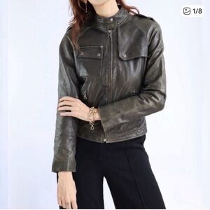 Banana Republic Women's Leather Moto Jacket - black. Sz M